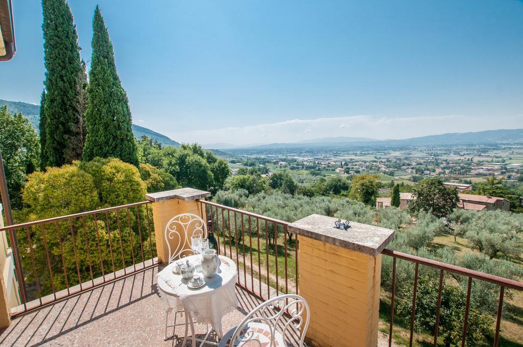 Agriturismo Villa Val D'Olivi Capodacqua  Exterior foto
